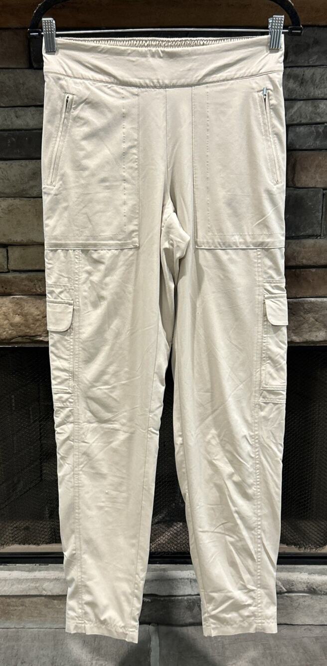 Women’s ATHLETA Khaki Chelsea Cargo Lined Pants Size 4 Tall Pants *B5